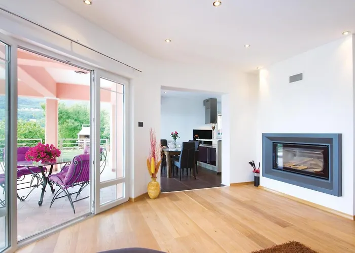 Gorgeous Home In Icici With Sauna Icici