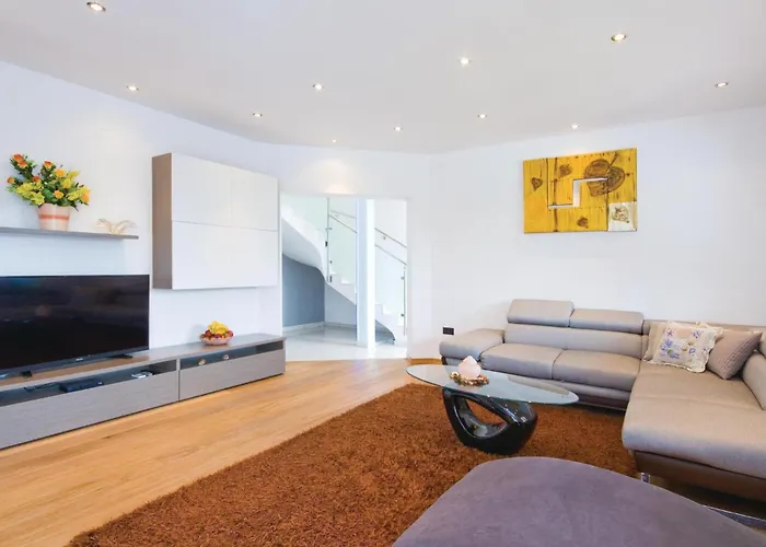 Gorgeous Home In Icici With Sauna