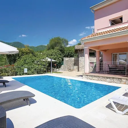 Amazing Home In Icici With Heated Swimming Pool * Icici