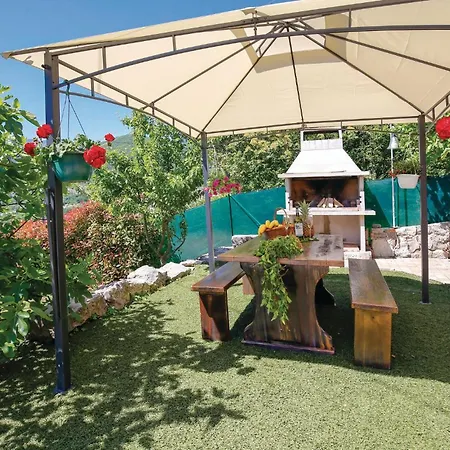 Amazing Home In Icici With Heated Swimming Pool