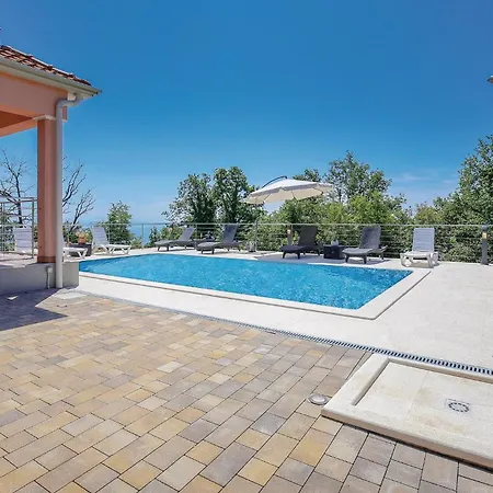 펜션 Gorgeous In With Sauna Ičići