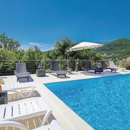 펜션 Gorgeous In With Sauna Ičići